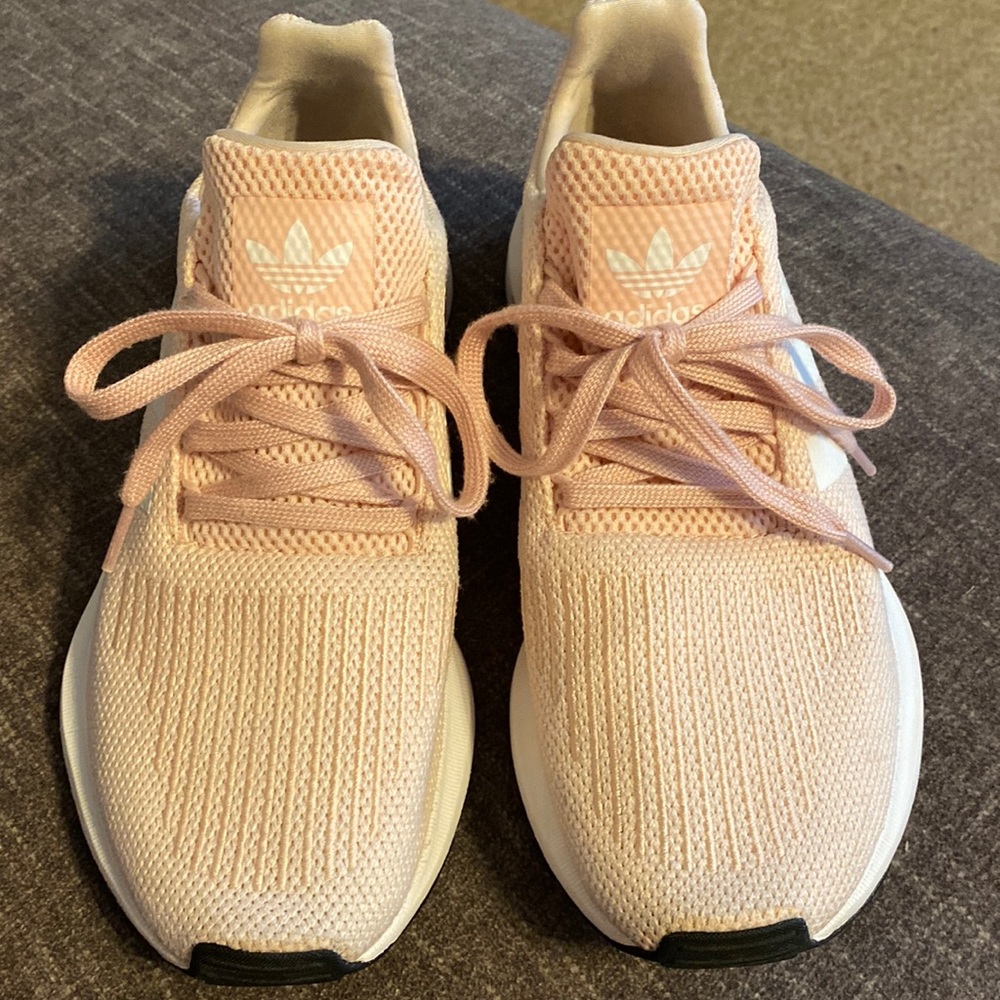 Adidas shoes woman’s size 8
